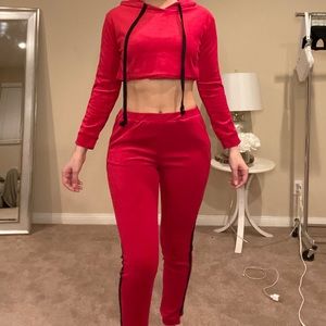 Red sweat suit set- fashion Nova